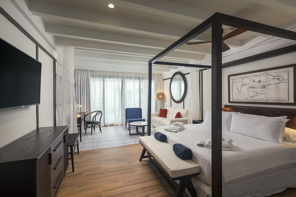 Swim Up, Junior Suite, Privilege, King Bed, Sofa