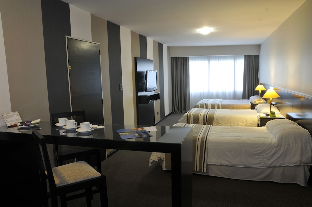 Plaza Real Suites Hotel 16/59
