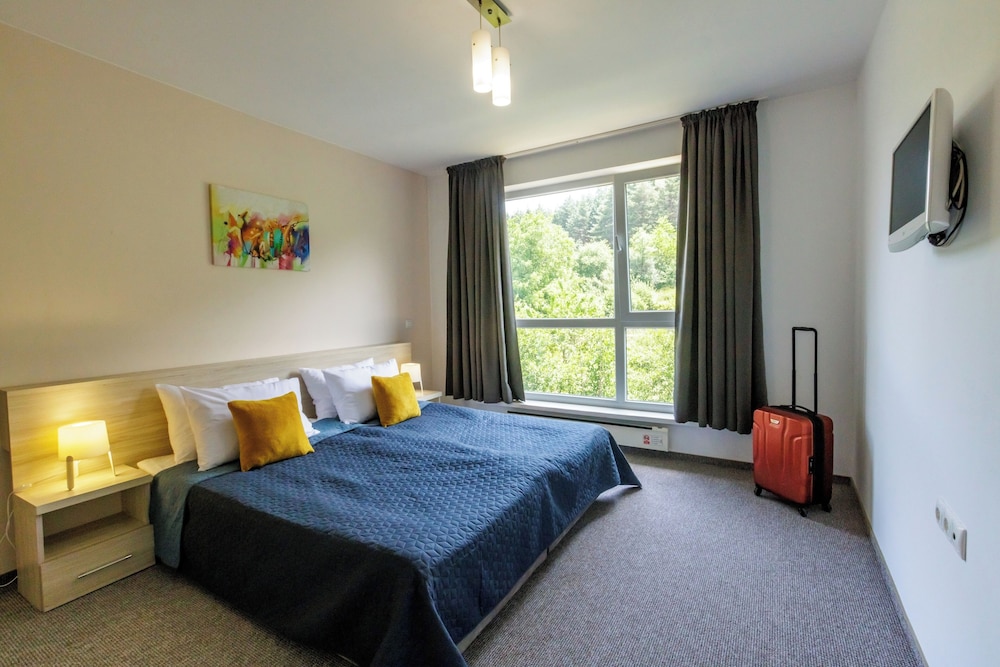3 BEDROOMS, SUPERIOR, SUITE
