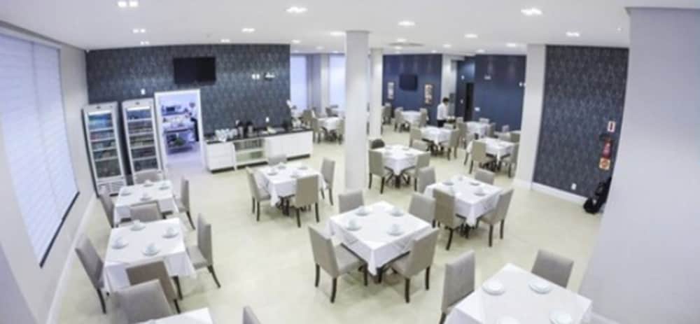 Seville Park Hotel 37/44