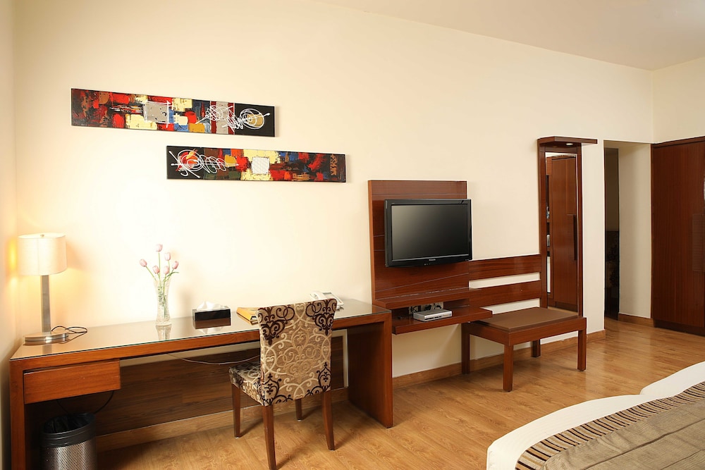 Ahuja Residency Sunder Nagar 38/50