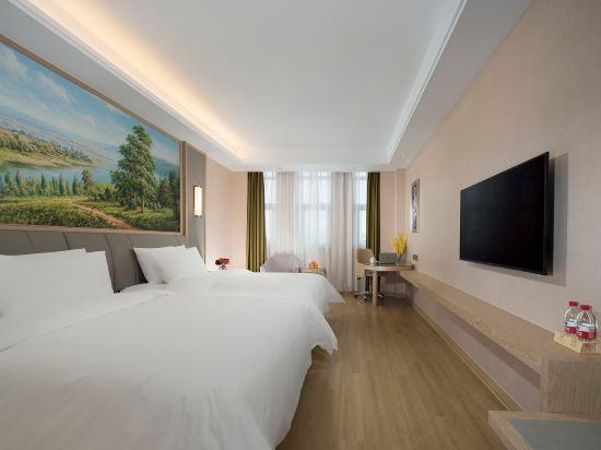 Vienna International Hotel (Tianjin Meijiang Convention and Exhibition Center) 16/35