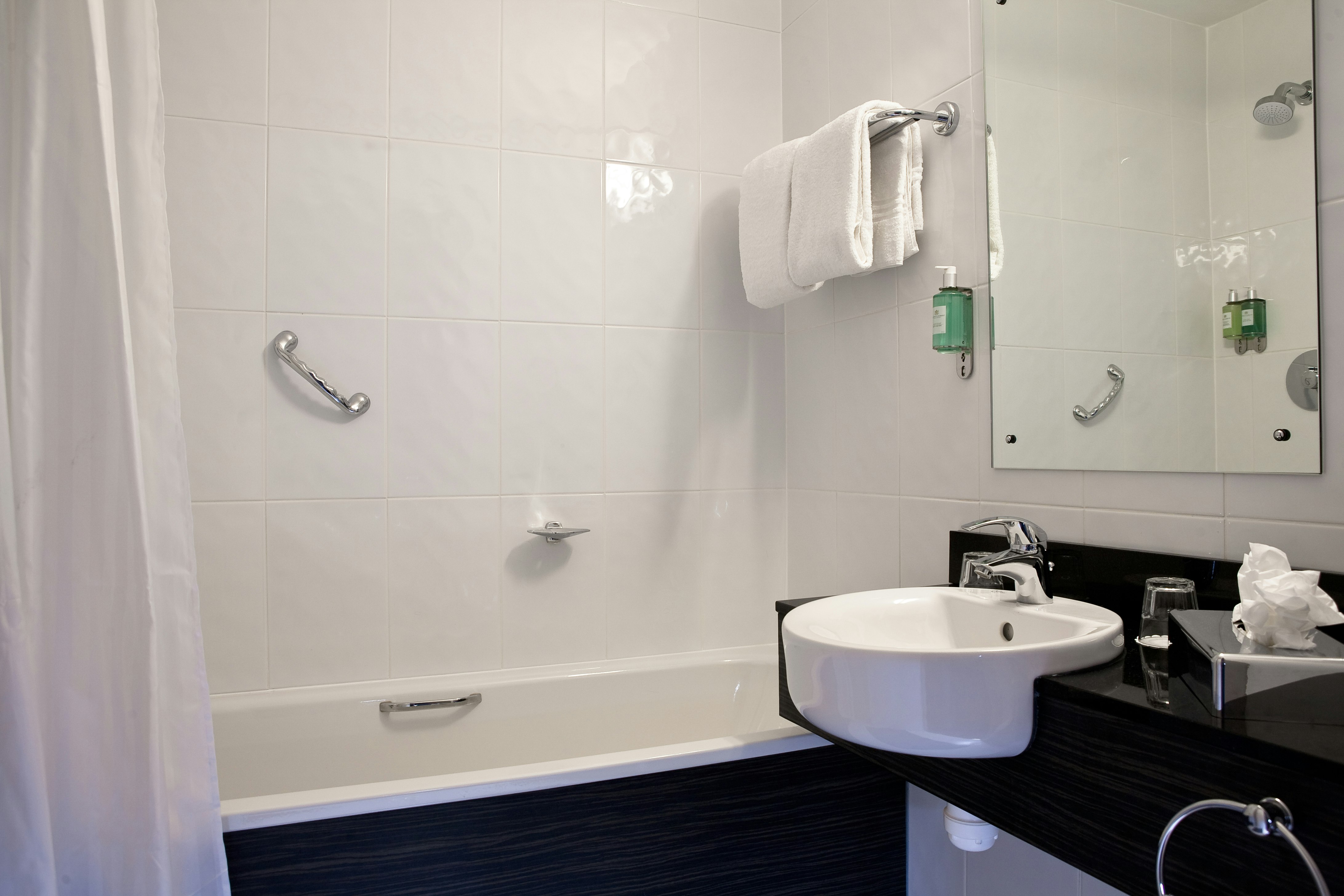غرفة سوبيريور بسرير مزدوج وسرير فردي، Leonardo Hotel Cork 3/3