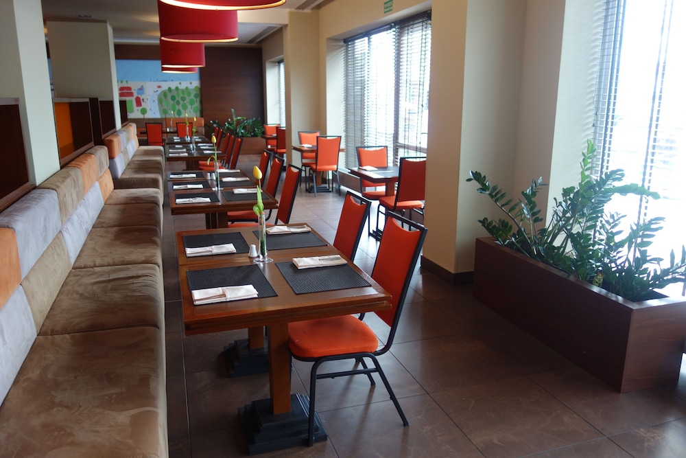 Hotel Desilva Inn Katowice Airport 30/38