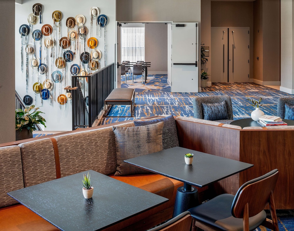 Hilton Garden Inn Austin University Capitol District 48/54
