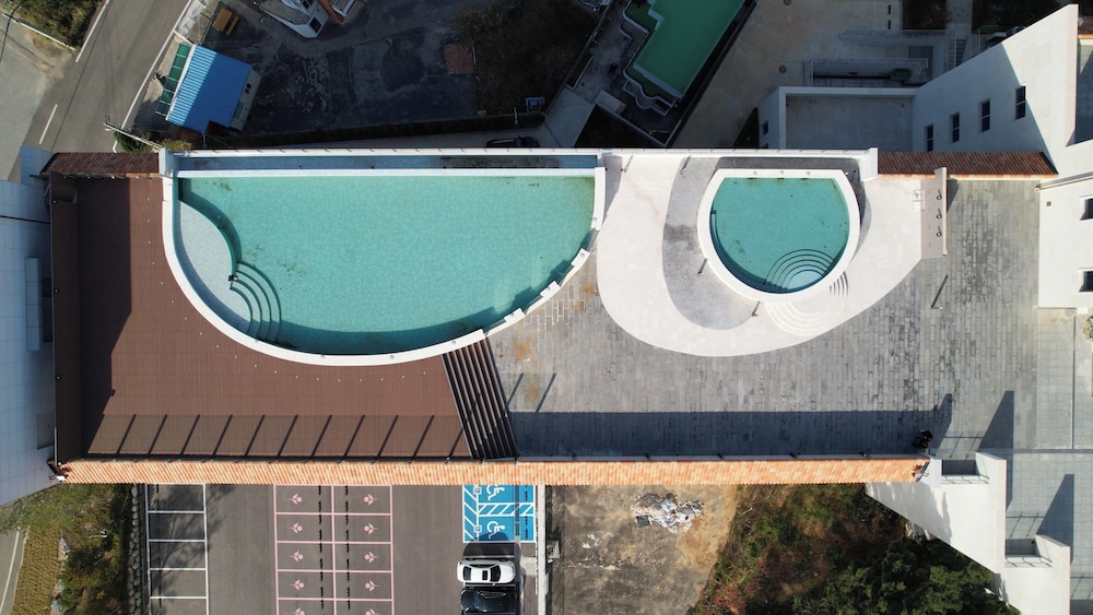 Hotel Withus Jeongdongjin 36/48