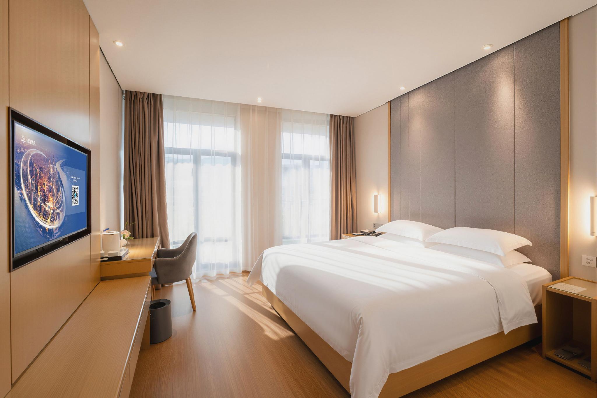 Superior, Double Bed, No Window
