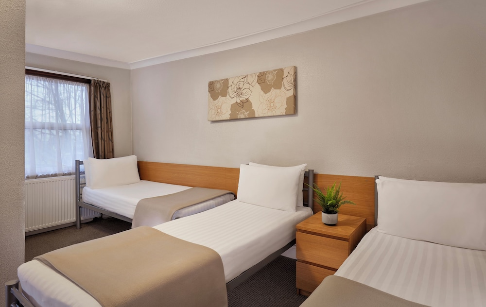 SUPERIOR, TRIPLE, TWIN BEDS