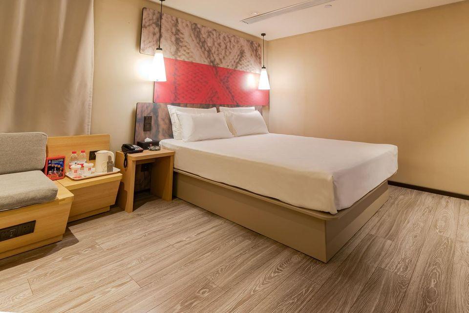 Superior, Double Bed, No Window