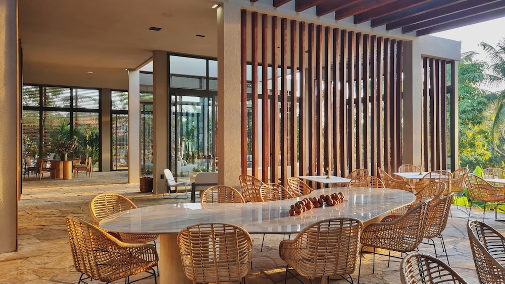 Hamares Boutique Hotel 32/44