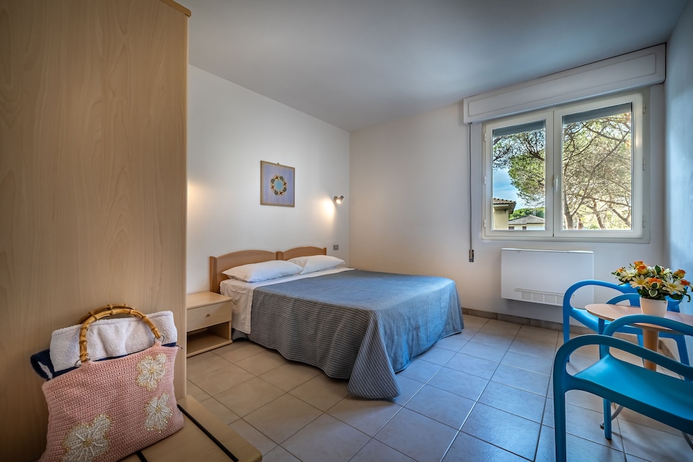 Residence Mareblu 7/50