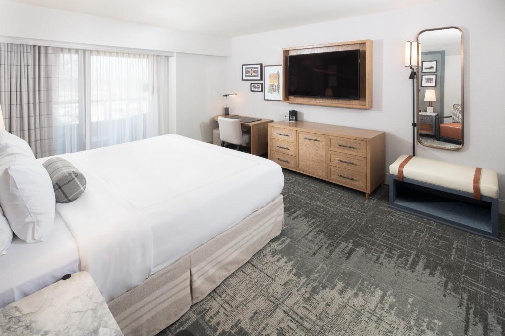 Room, King Bed, Accessible