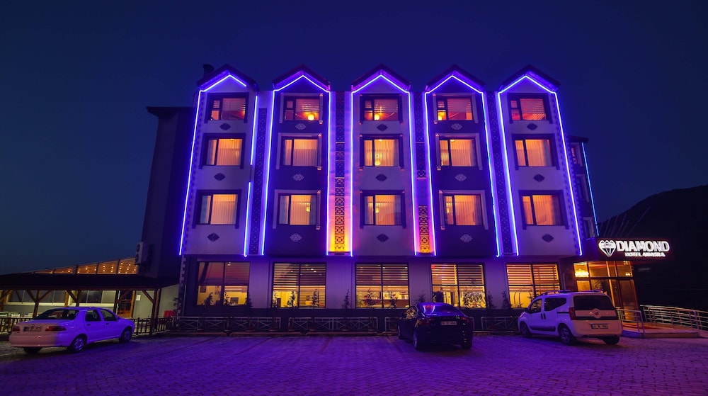 Diamond Hotel 1/47