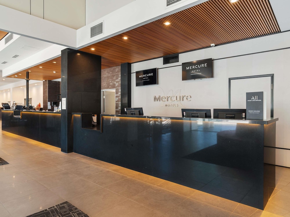 Mercure Newcastle Airport 7/50