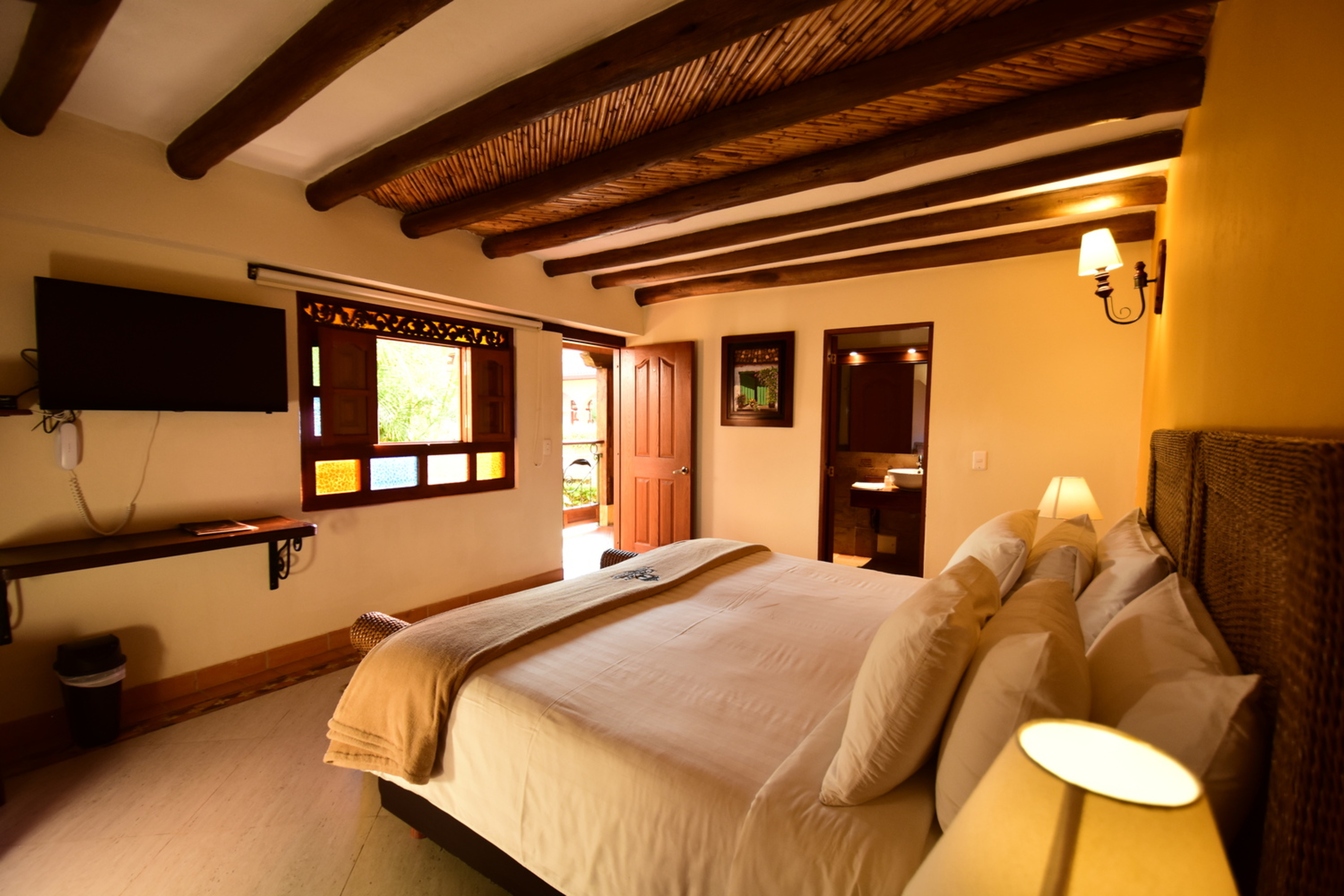 Hotel Campanario de la Villa 8/22