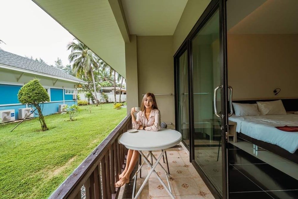 Chaolao Tosang Beach Hotel 34/60