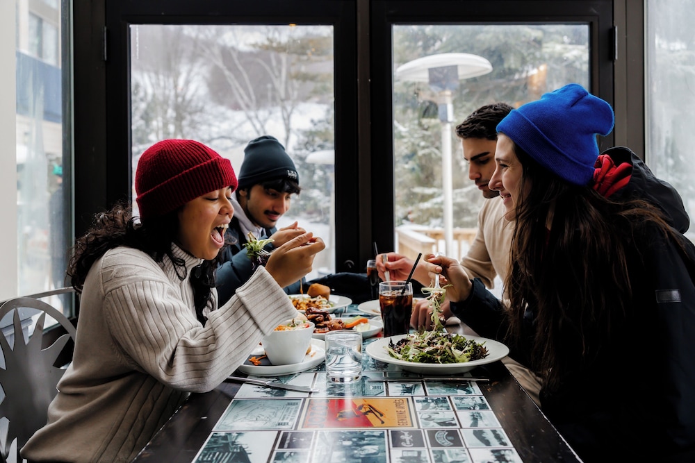 BLUE MOUNTAIN INN 32/50