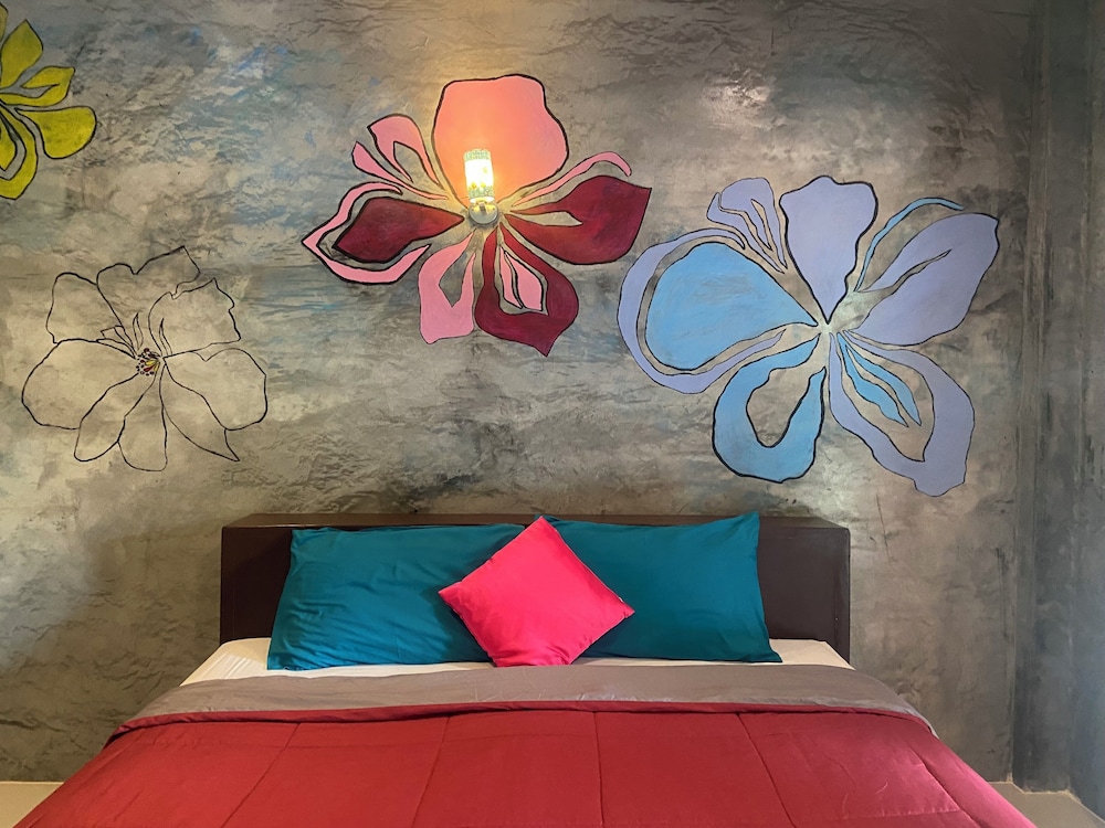 Sd Beach Resort 4/50
