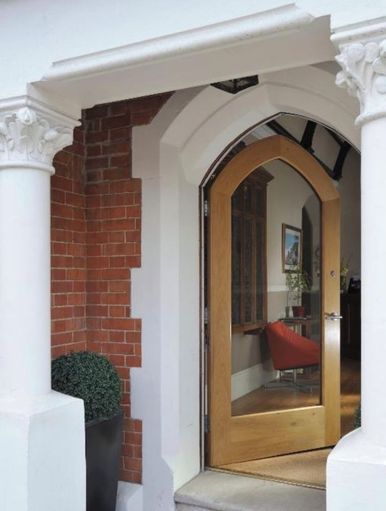 Taunton House Hotel 5/51