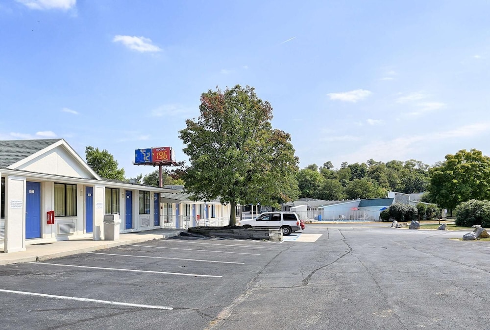 Motel6 Hagerstown, MD 20/36