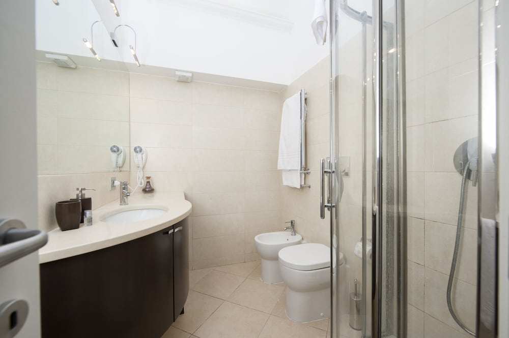 Trinity Luxury Rooms 57/66