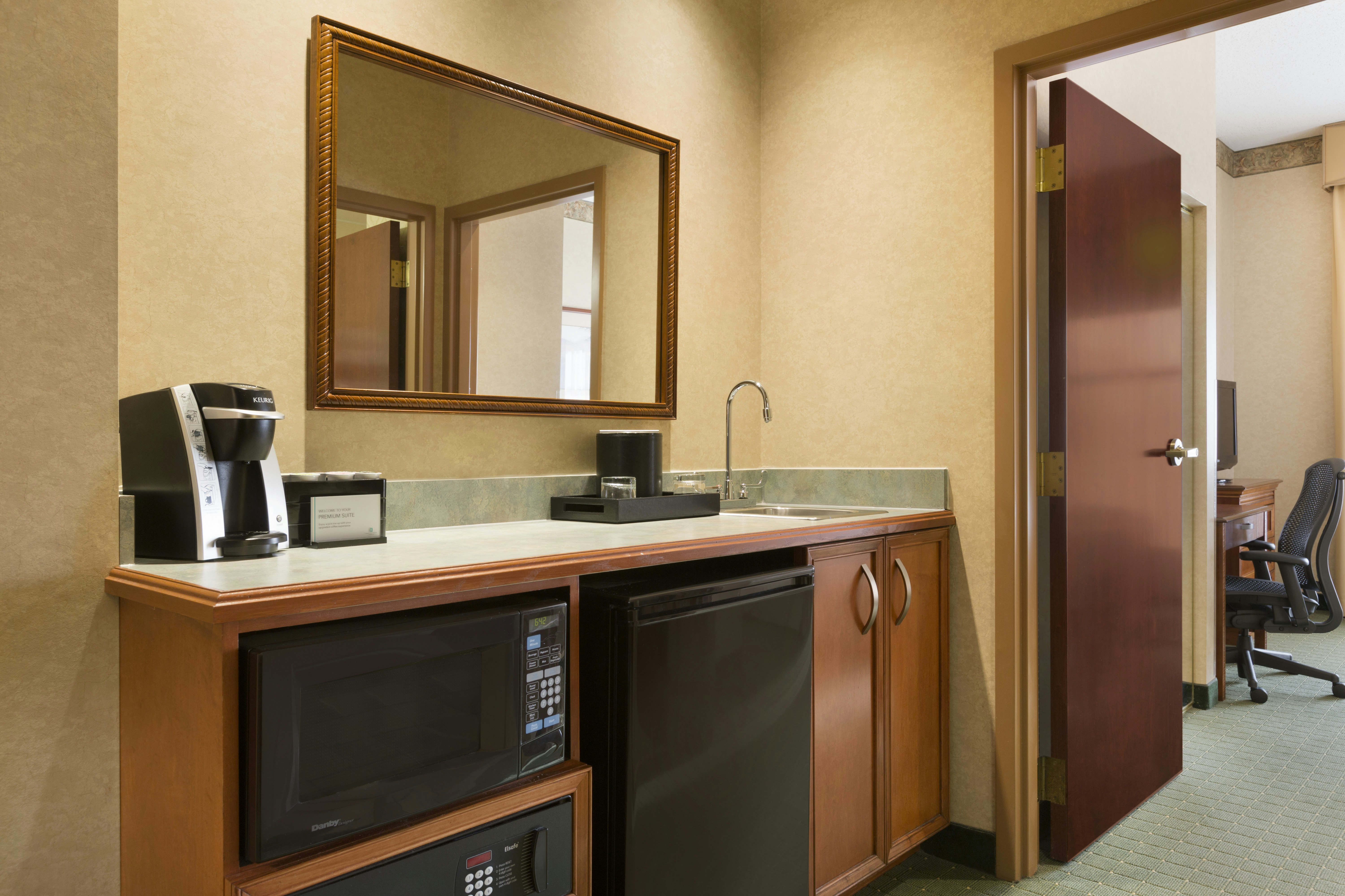 Embassy Suites Lincoln 28/28