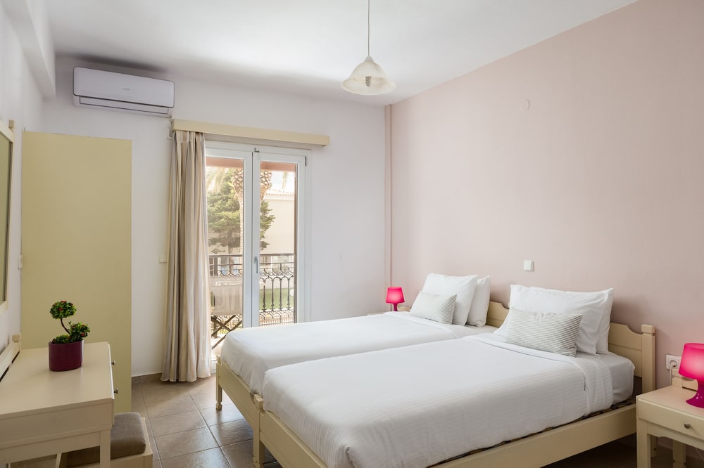 Filorian Hotel Apartments 15/50