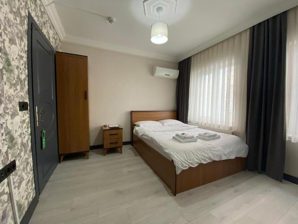 Özdemir Otel 4/20