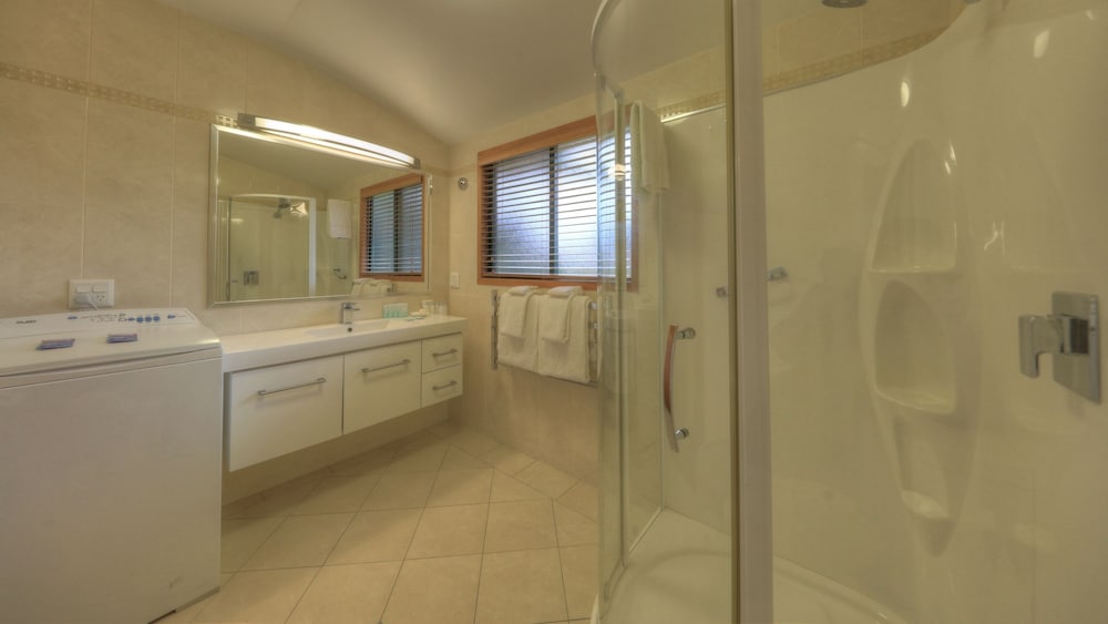 Endeavour Lodge 21/22