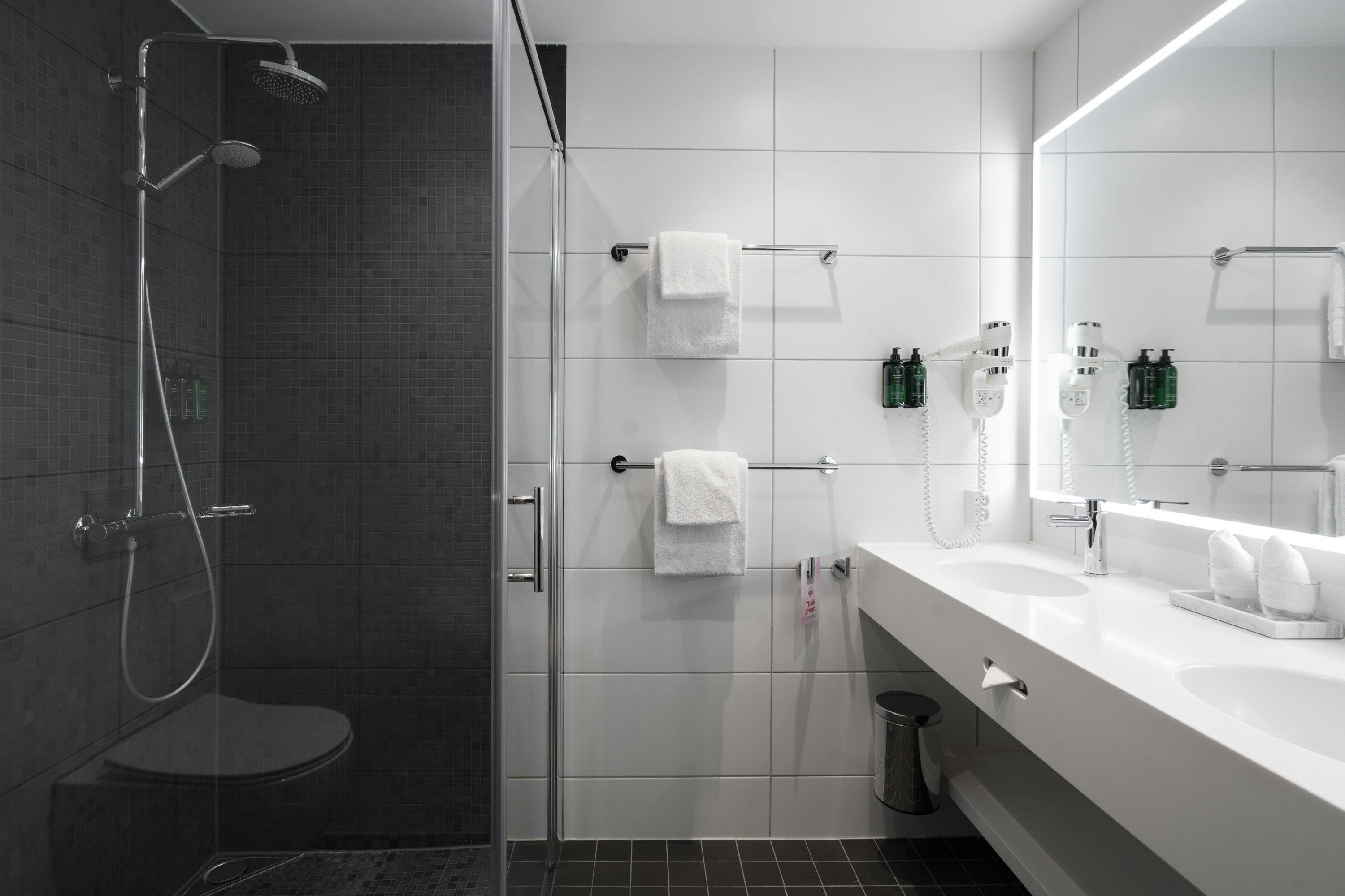 Thon Hotel Storo 73/76
