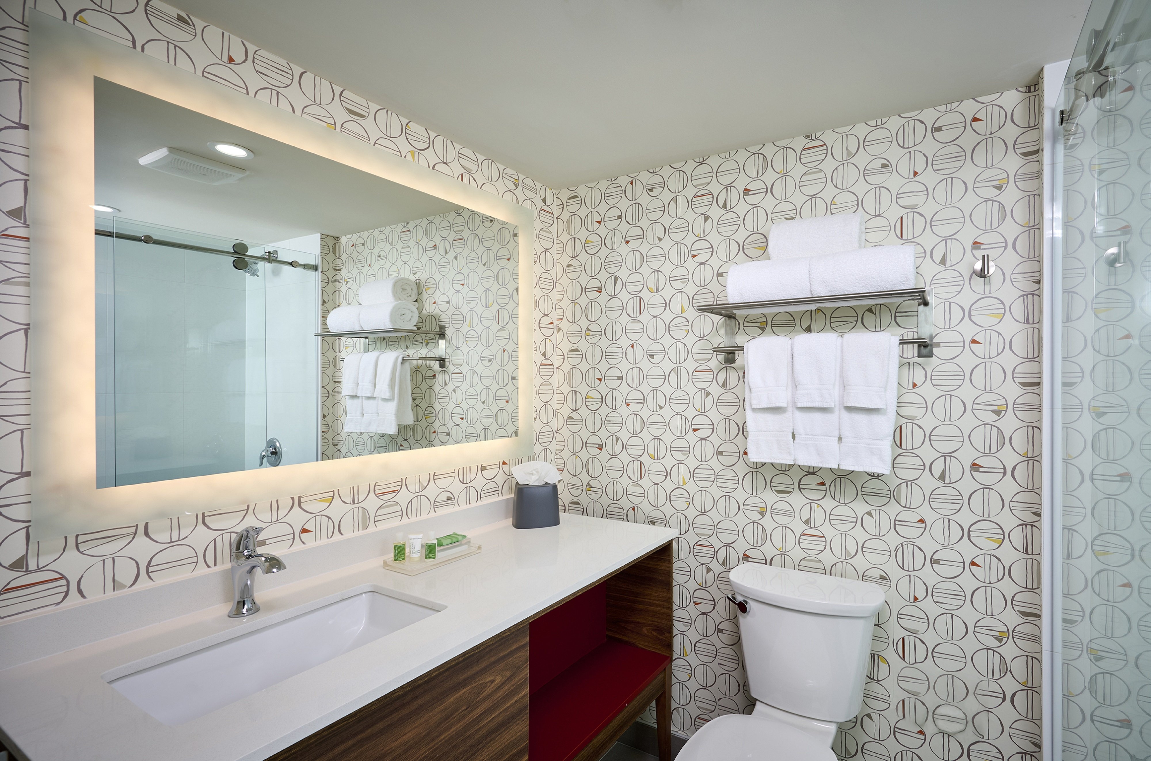 Holiday Inn Hotel Suites Oakville Bronte 77/78