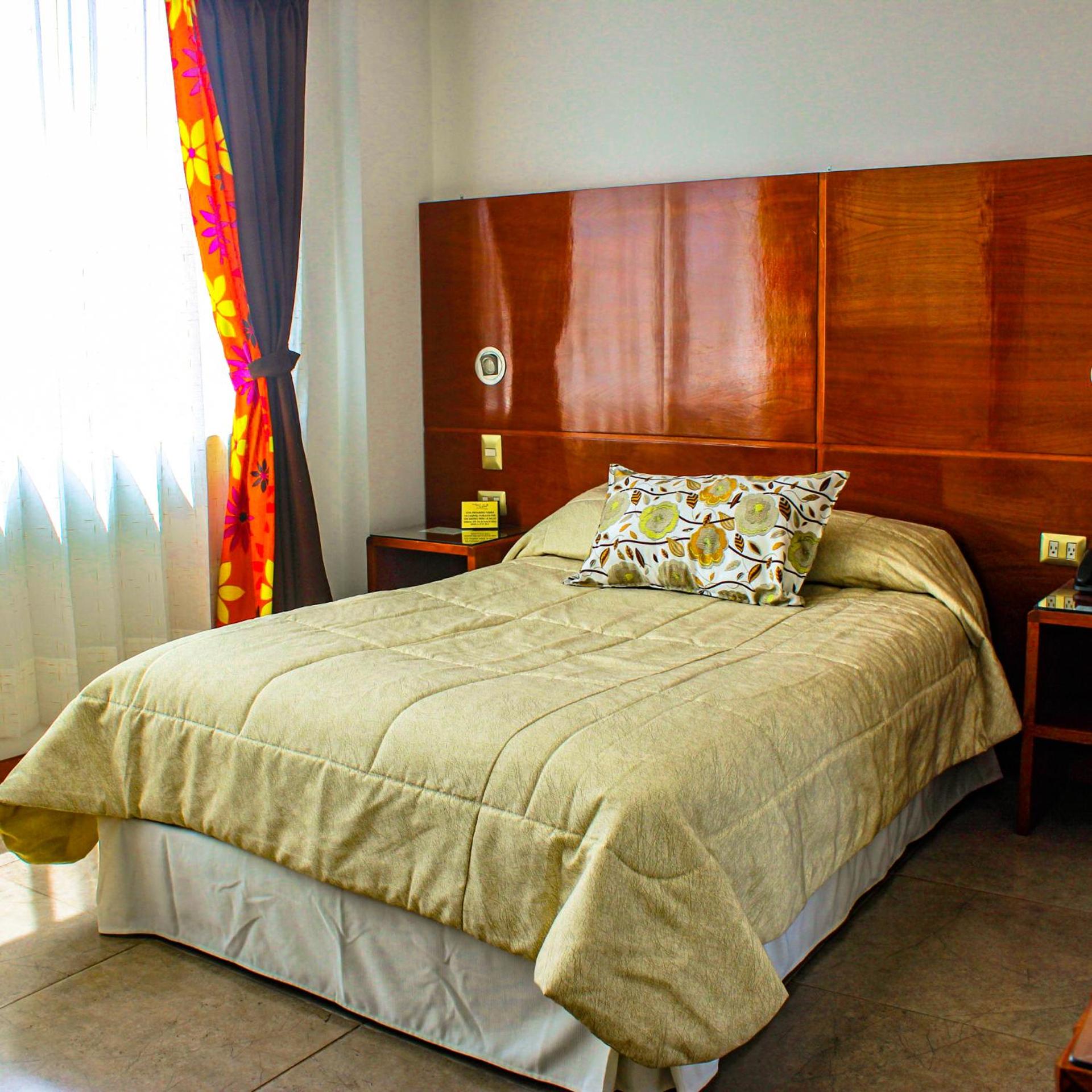 Hotel Tikary 15/50