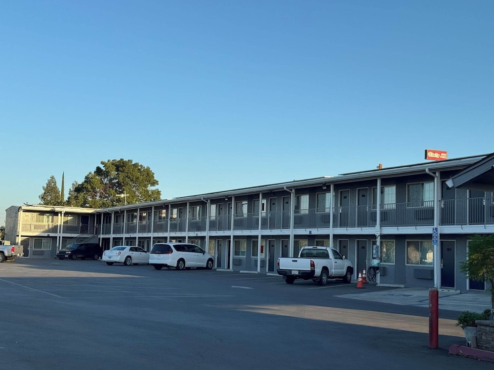Motel6 Willows, CA 48/60