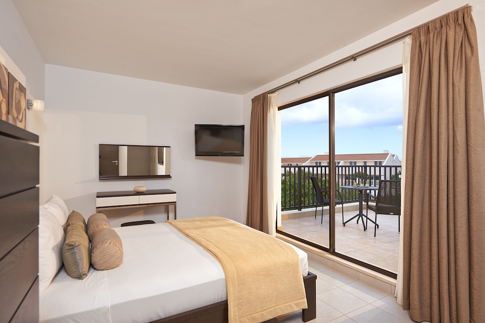 Melia Dunas Beach Resort And Spa 45/68