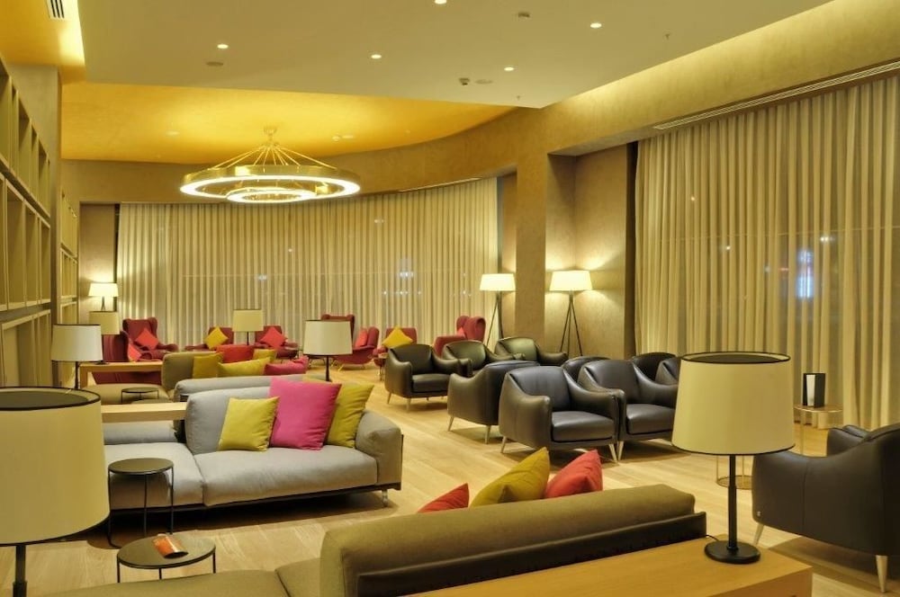 Ommer Hotel 51/76