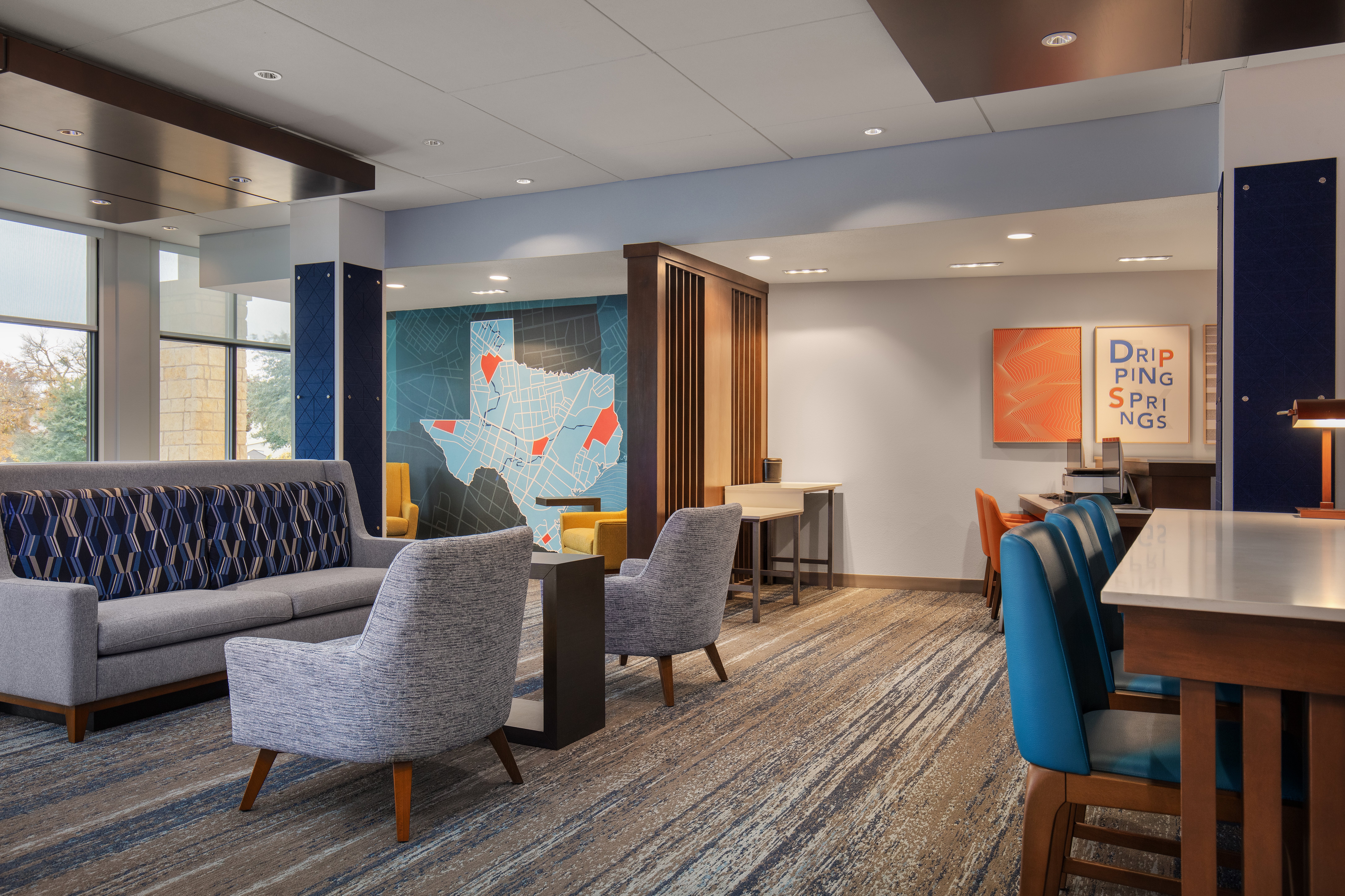 Holiday Inn Express & Suites Dripping Springs - Austin Area 25/50