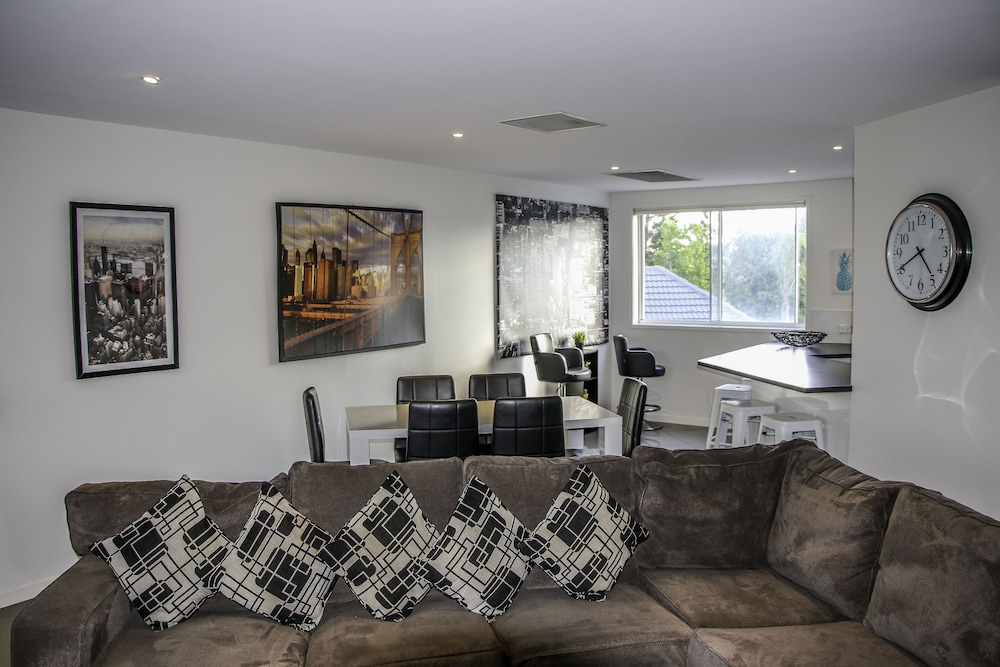 Surfers Beach Holiday Apartments 23/45