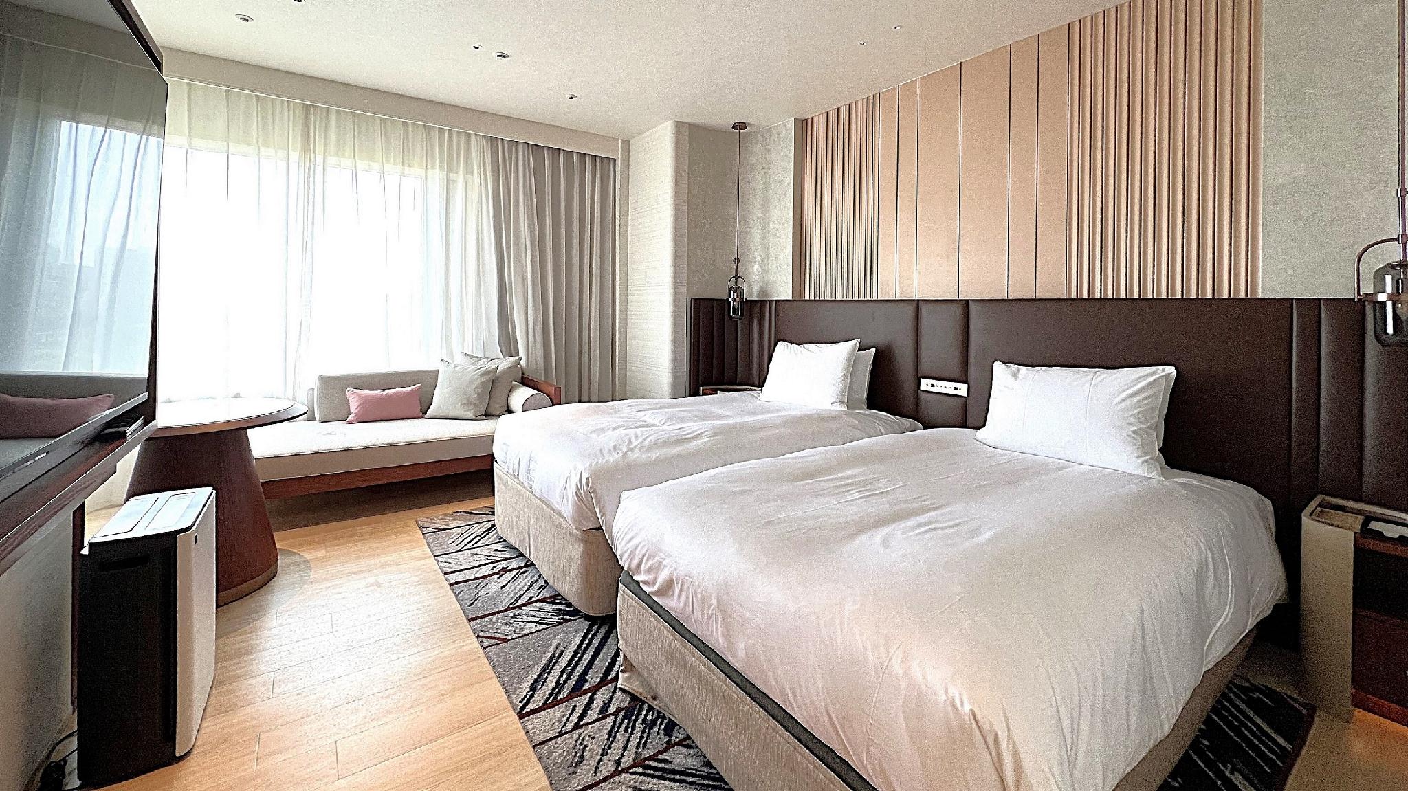 Type A, Junior Suite, Park View