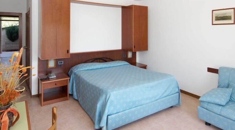 Hotel Villaggio Il Gabbiano 9/28