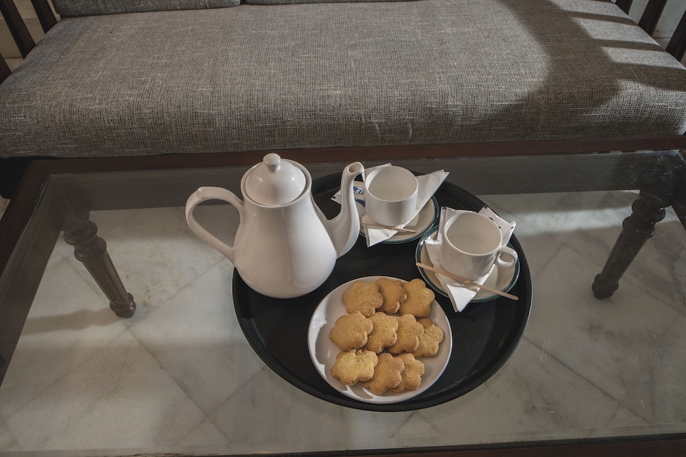 Hotel Swaroop Vilas 37/49