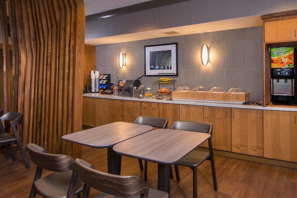 Springhill Suites Herndon Reston 31/50