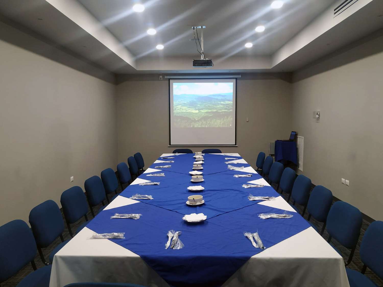 Best Western Santorin 20/21