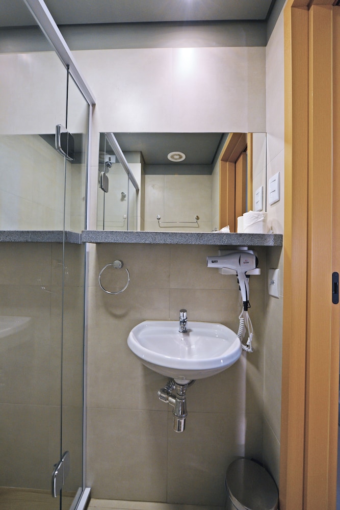 Vinds Economic Hotel 47/48