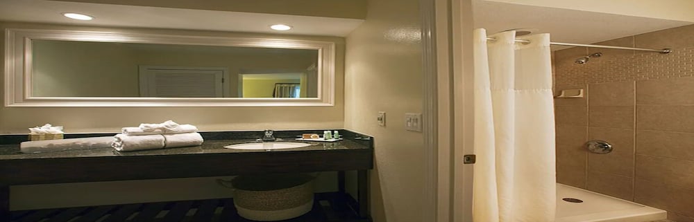 Chase Suite Hotel 15/33