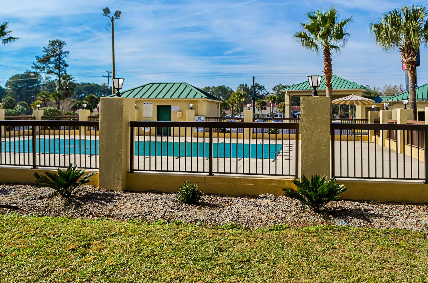 Econo Lodge Inn & Suites Hardeeville-I-95 54/59