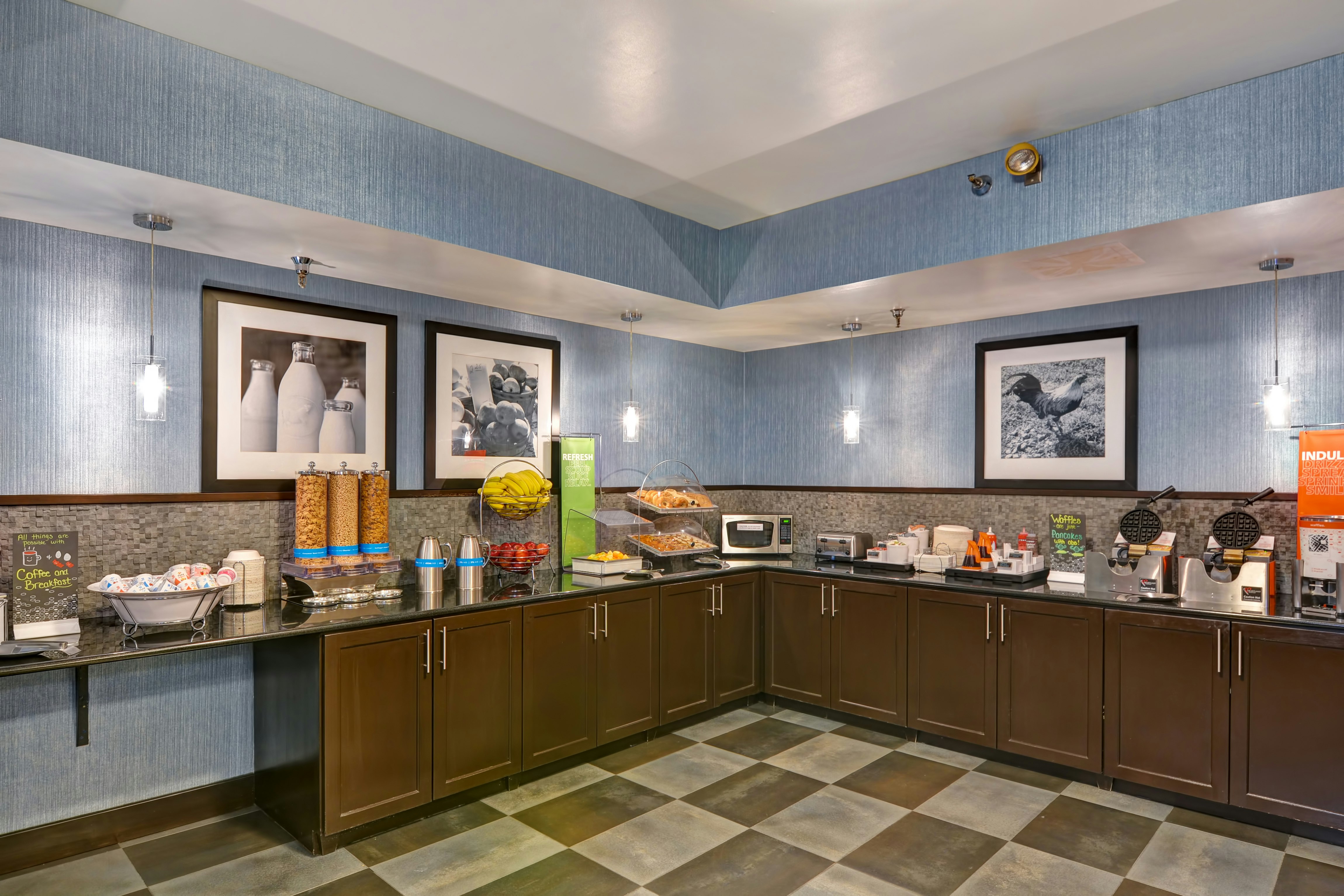 Hampton Inn State College 7/43