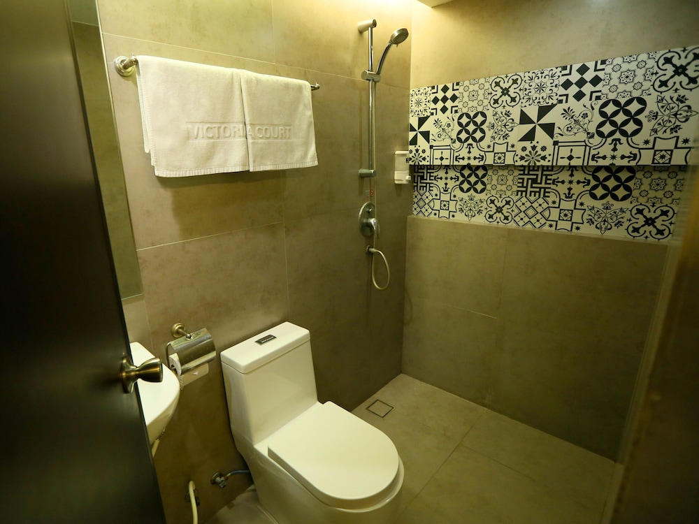 Hotel Ava Gil Puyat 44/56