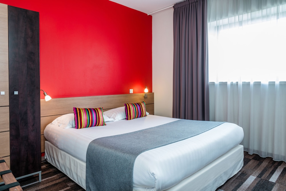 Mercure Agen Centre 15/67