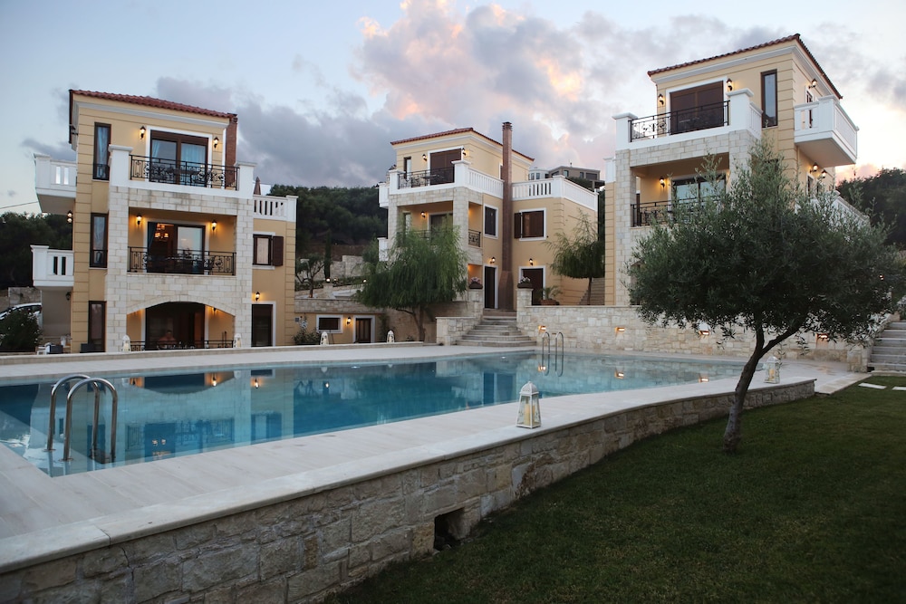 Casa Leone Suites 2/50