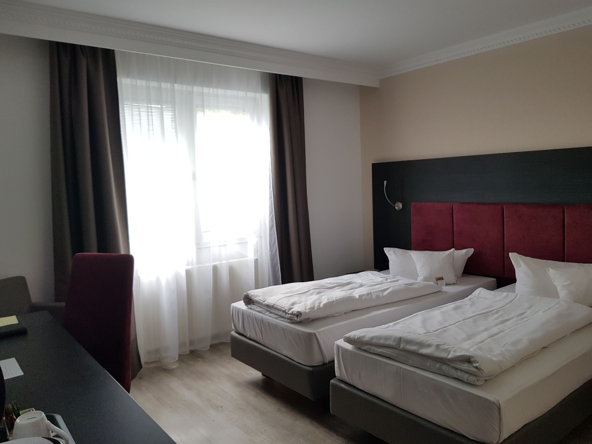 Standard, Twin Beds